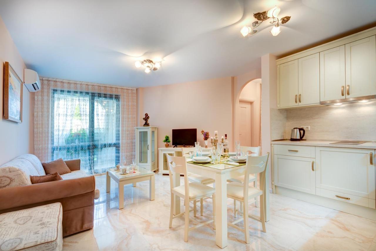 Artur Vip Residence Club Sveti Vlas Bagian luar foto